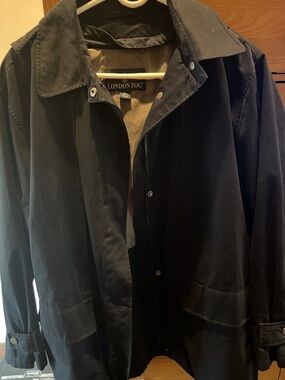 London Fog Black Men's Trench Coat with Classic Collar